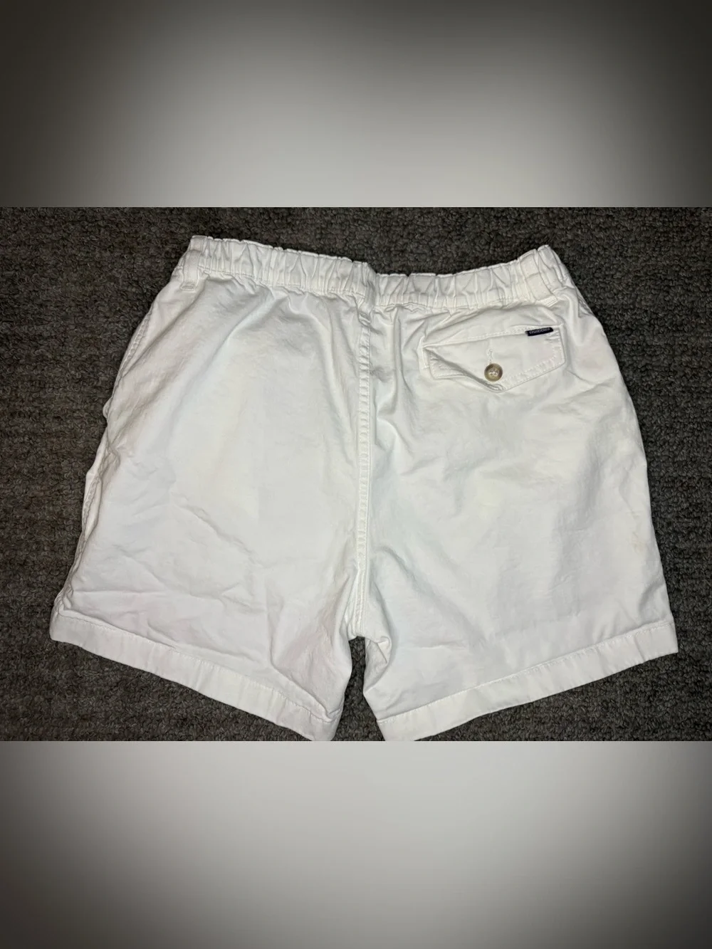 chubbies White Elastic-Waist Flat Front Shorts